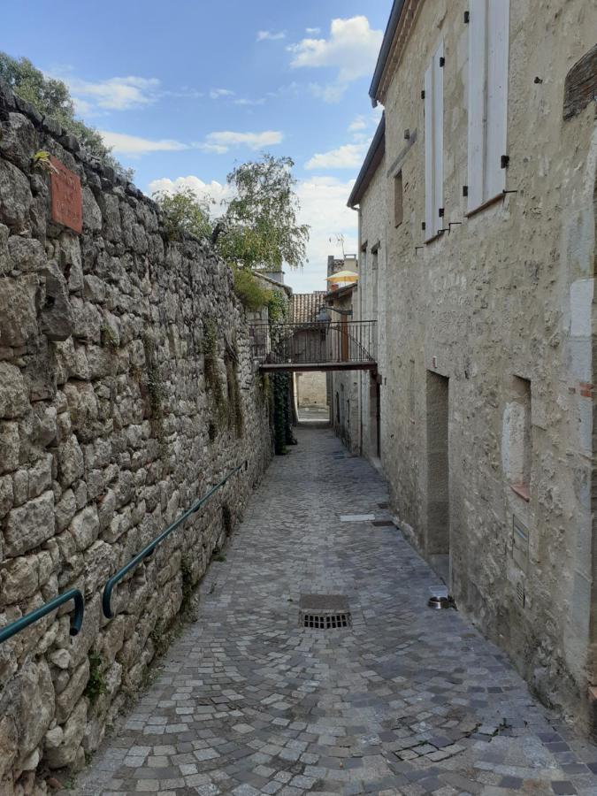 Petit Gite Des Augustins Monflanquin Exterior foto